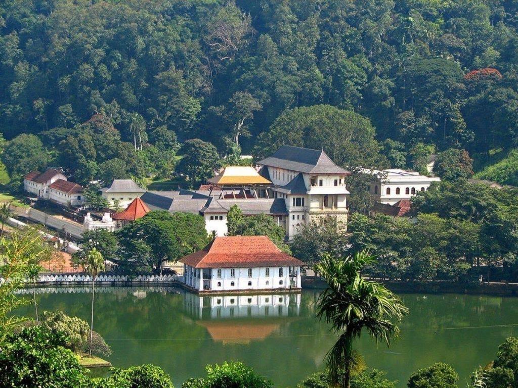 Nisansala Homestay Kandy Deiyannewela 外观 照片